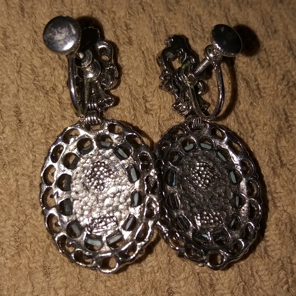 Vintage 1940s Turquoise Earrings - Picture 3 of 4